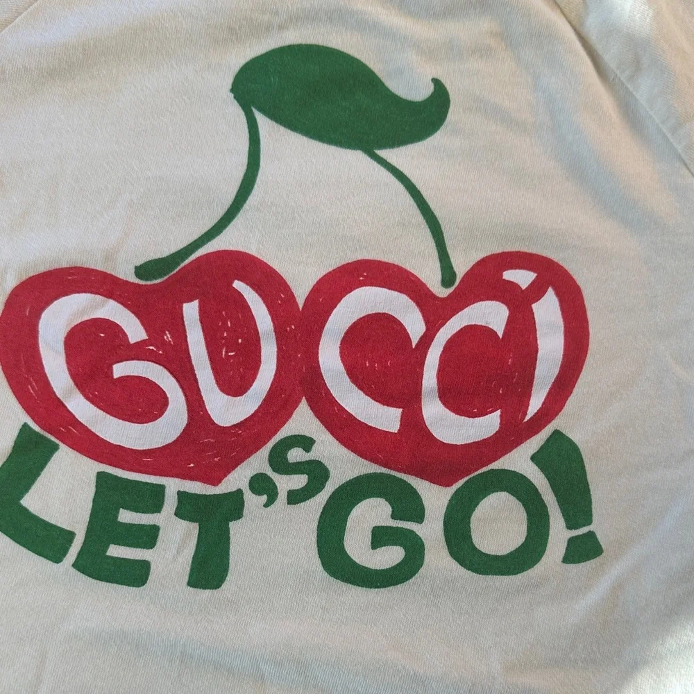 Gucci Kids Cream Tee with Cherry Graphic - Picture 3 of 5